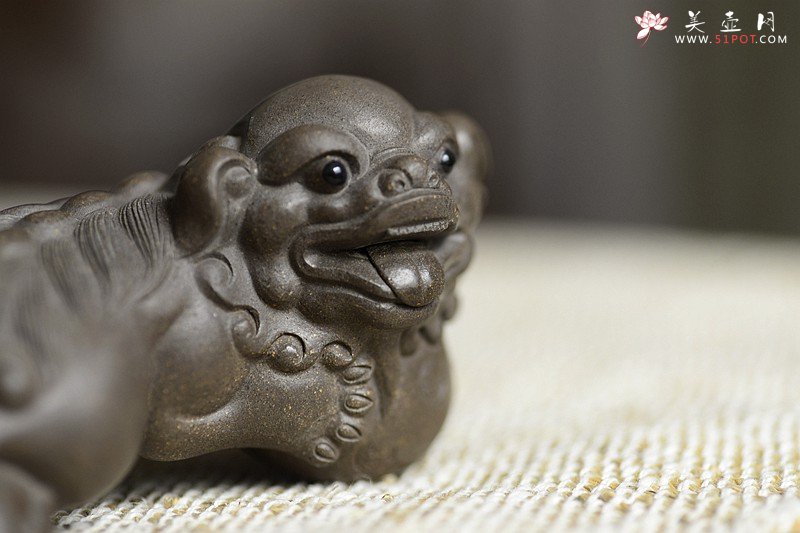 紫砂壶图片：古朴文气 青狮子茶宠  - 美壶网