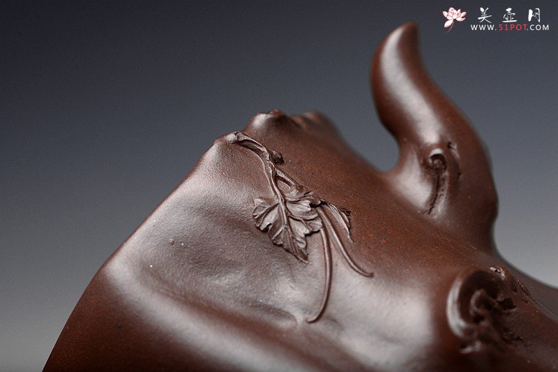 紫砂壶图片：花货典范 灵韵秀雅 全手葡萄桩之万年丰 薄胎精品 - 美壶网