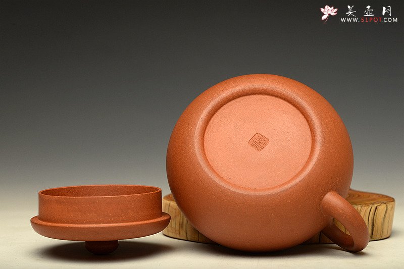 紫砂壶图片：瞿斌原创设计 秀丽不失可爱 静雅 守拙 黄龙山原矿红泥 - 美壶网