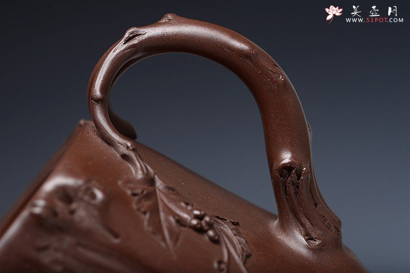 紫砂壶图片：花货典范 灵韵秀雅 全手葡萄桩之万年丰 薄胎精品 - 美壶网