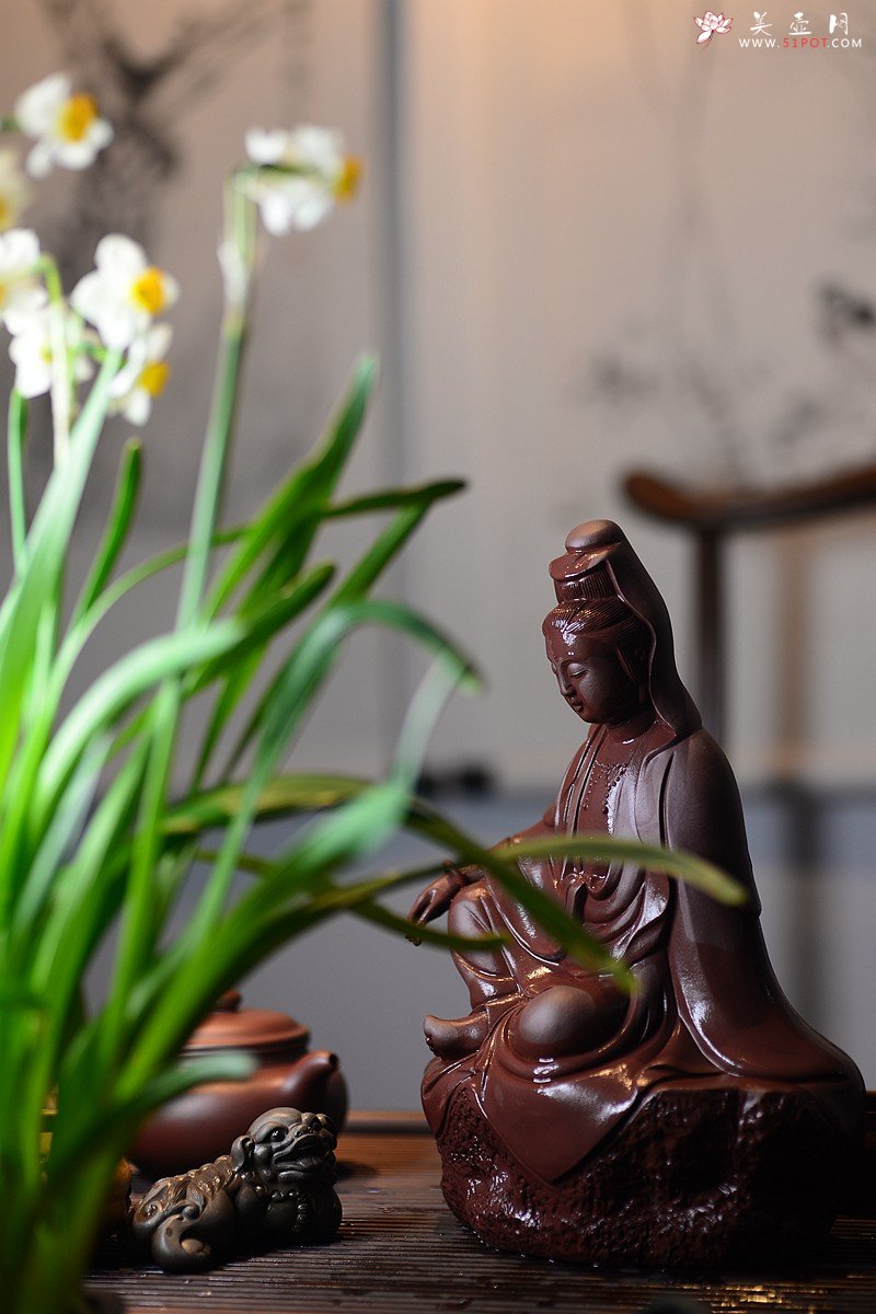 紫砂壶图片：坐观音 表情生动 整体协调 - 美壶网