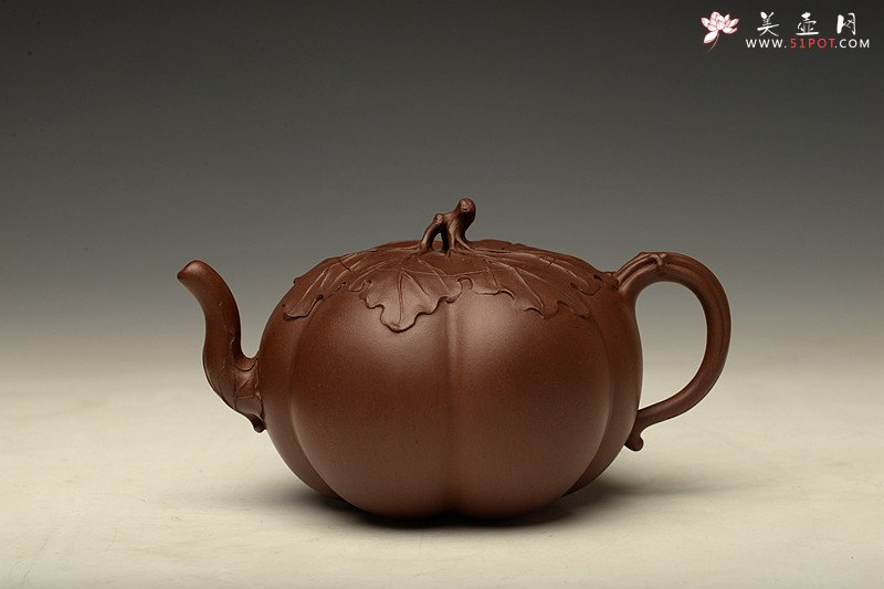 紫砂壶图片：顾正芳甲午年新作 薄胎筋囊花器 饱满挺拔 线条优美 全手工六瓣南瓜 - 美壶网