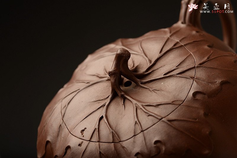 紫砂壶图片：顾正芳甲午年新作 薄胎筋囊花器 饱满挺拔 线条优美 全手工六瓣南瓜 - 美壶网