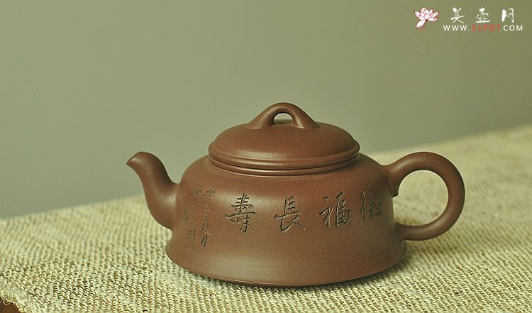 紫砂壶图片：陈进最新力作 温文尔雅 敦厚古朴 全手紫缘 - 美壶网