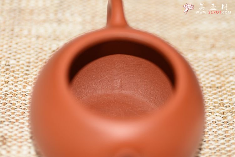 紫砂壶图片：风韵各不同o(∩_∩)o   黄金朱泥之全手西施 传统全手的魅力 - 美壶网