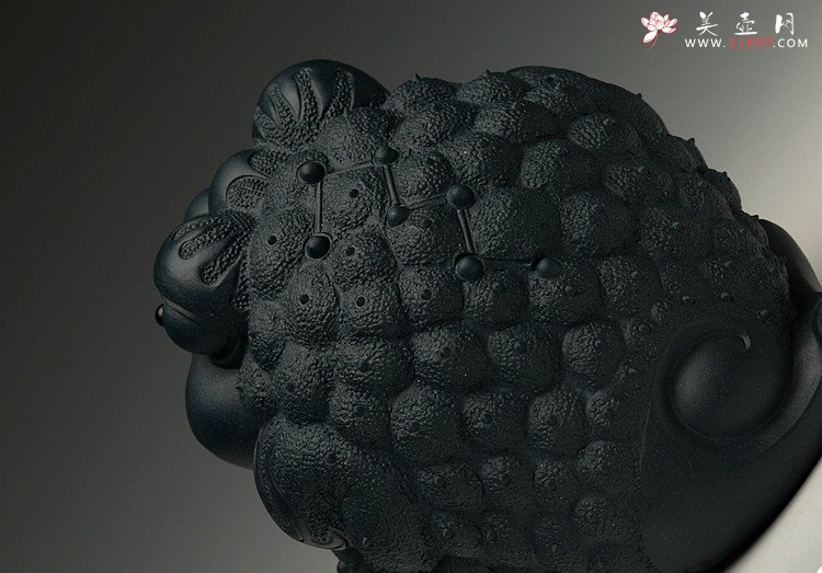 紫砂壶图片： 金蟾 栩栩如生  和气生财 - 美壶网