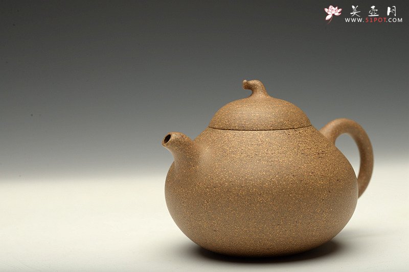 紫砂壶图片：于洪霞全手段泥小梨  仅此一件 小中见大 精气神到位 - 美壶网
