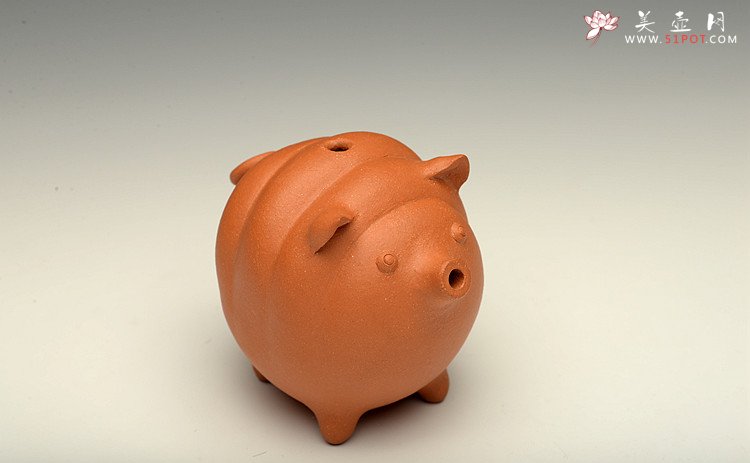 紫砂壶图片：施奇华老艺人全手茶宠锦集 文房茶宠水注之福猪 - 美壶网