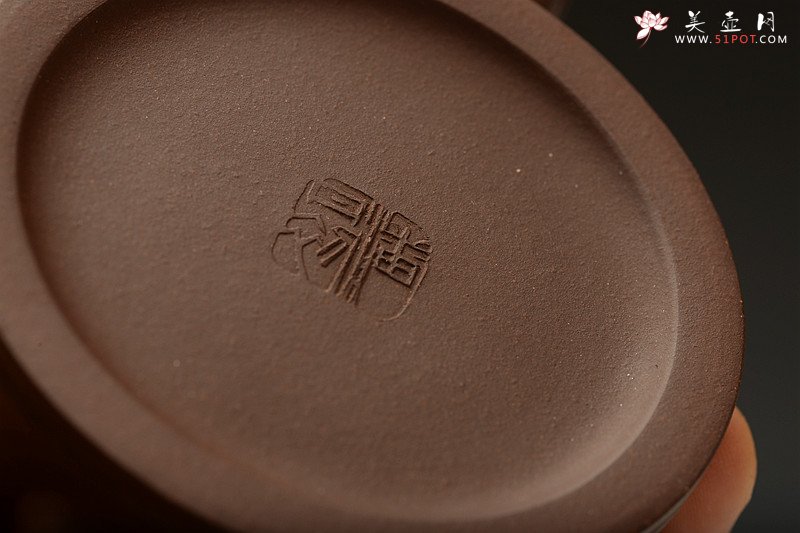 紫砂壶图片：陈腐老紫泥 精致花货之小竹段 居不可无竹o(∩_∩)o 仅1把不接受定做 - 美壶网