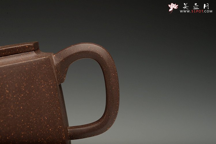 紫砂壶图片：线条流畅  挺拔实用  全手六分玉柱 - 美壶网