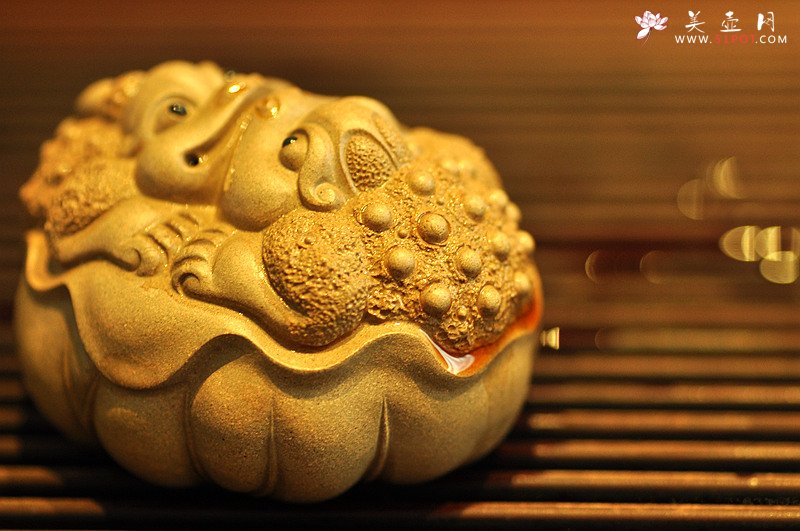 紫砂壶图片：优质段泥 做工精致 和和美美  镇纸or笔架or茶宠 - 美壶网