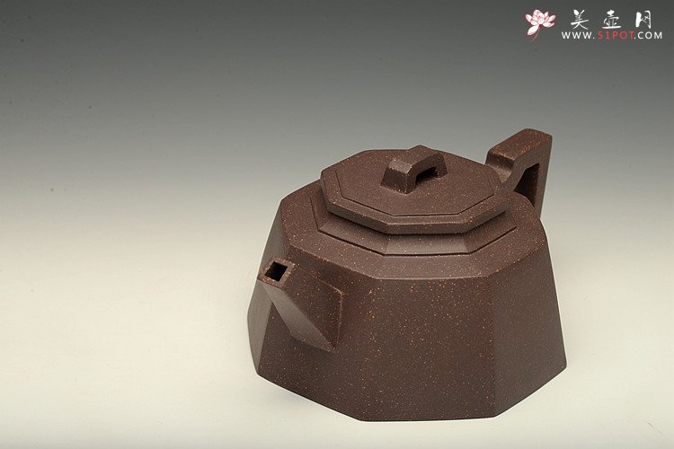 紫砂壶图片：马建鹏新作 工整厚重 线条挺拔  全手大八方 - 美壶网