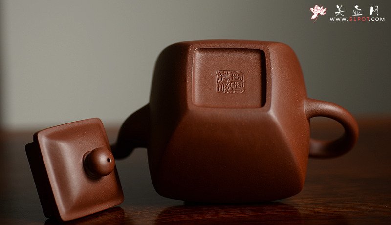 紫砂壶图片：许学军最新力作 浑方寓圆 挺拔大气 全手方韵 - 美壶网
