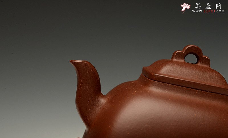 紫砂壶图片：全手工拍打成型 难度极高 孤棱 精工代表作 - 美壶网