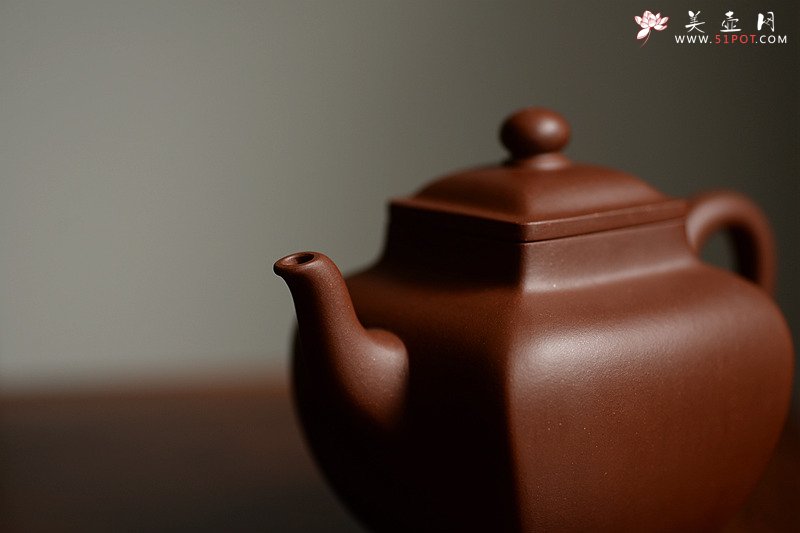 紫砂壶图片：许学军最新力作 浑方寓圆 挺拔大气 全手方韵 - 美壶网