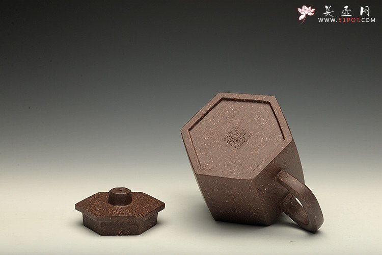 紫砂壶图片：线条流畅  挺拔实用  全手六分玉柱 - 美壶网