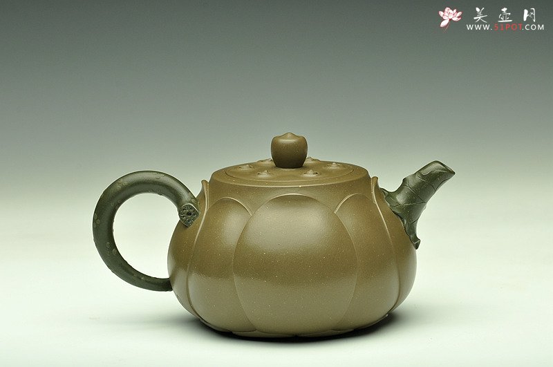 紫砂壶图片：原创作品孙伟强张新亚合作 灵秀之作 大气清美 宝莲 - 美壶网
