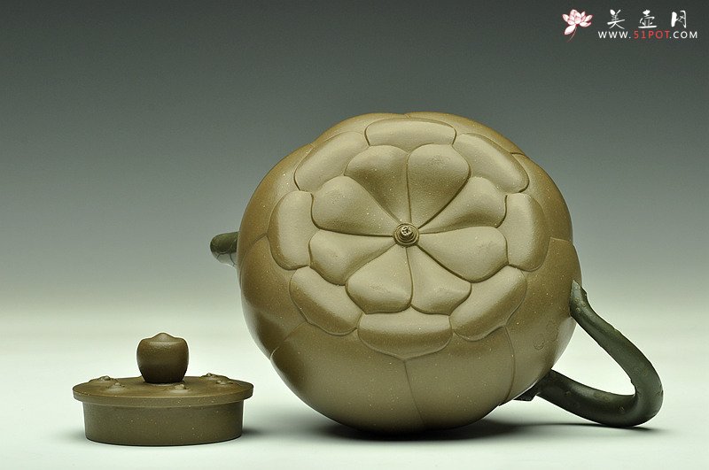 紫砂壶图片：原创作品孙伟强张新亚合作 灵秀之作 大气清美 宝莲 - 美壶网