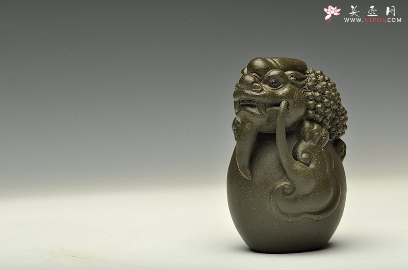 紫砂壶图片：做工精致 神态细腻~ 如意绿龙 - 美壶网