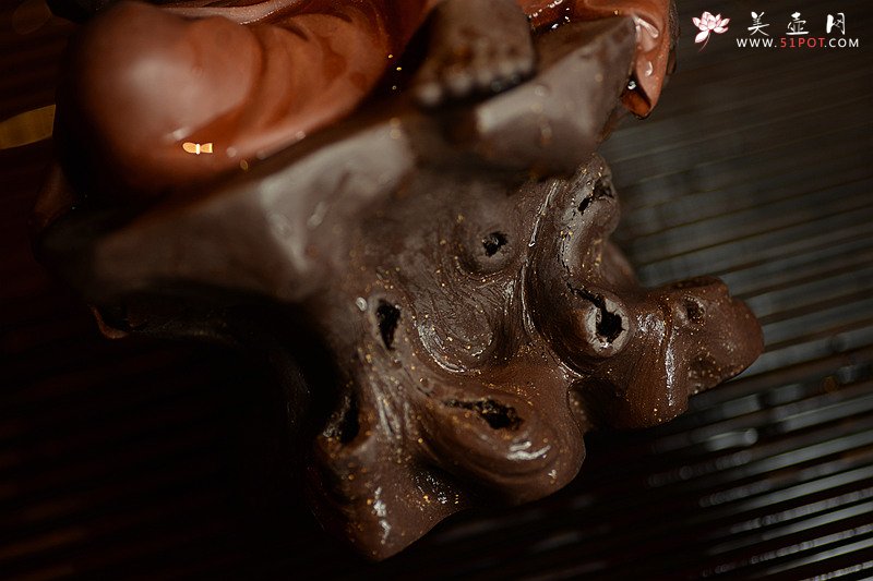 紫砂壶图片：历时两年创作~王健扛鼎之作十八罗汉之持杖罗汉和长眉罗汉~ - 美壶网