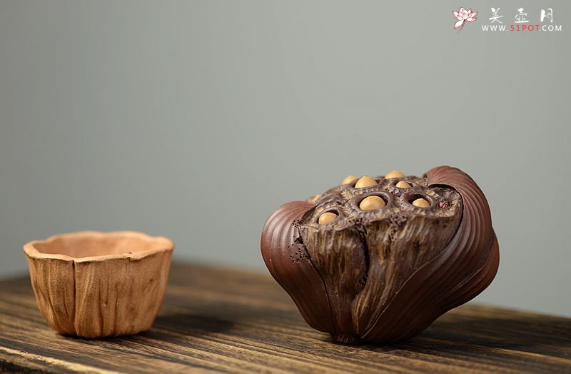 紫砂壶图片：美壶特惠 文雅茶宠 全手工精制  经典莲蓬 - 美壶网