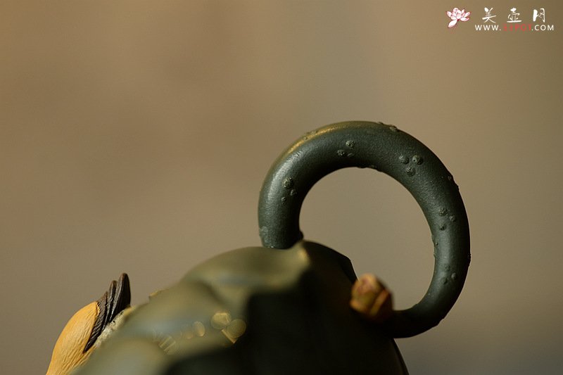 紫砂壶图片：习习清风 莲莲动情o(∩_∩)o  荷叶清风 孙伟强张新亚原创新品 夏雨荷 - 美壶网