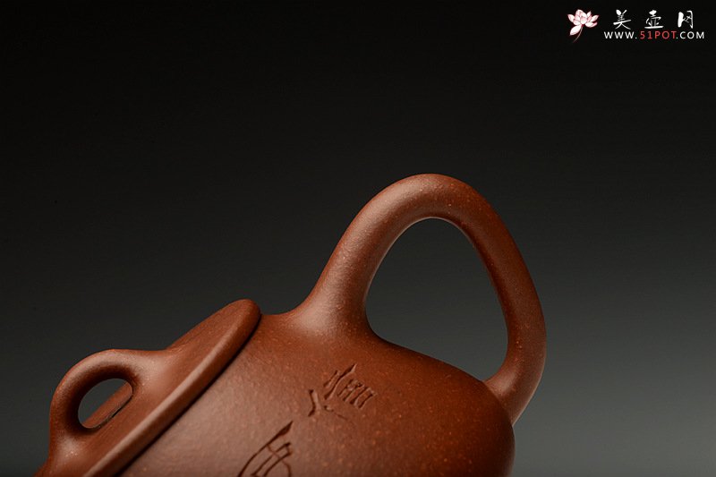 紫砂壶图片：张力十足 陆轶舟装饰 全手平盖石瓢 - 美壶网