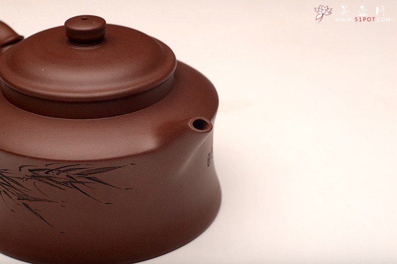 紫砂壶图片：强强联合 曲峰经典作品  全手玉龙禅锺 陆轶舟装饰 - 美壶网