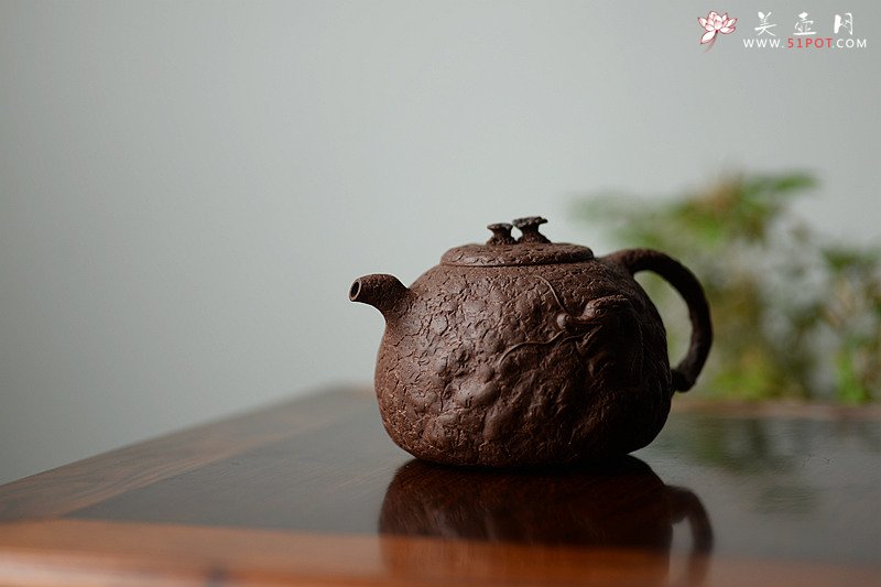 紫砂壶图片：古拙大气  全手游龙龚春 谢多莲最新作品 - 美壶网