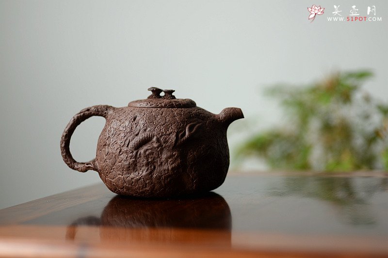 紫砂壶图片：古拙大气  全手游龙龚春 谢多莲最新作品 - 美壶网