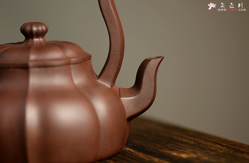 紫砂壶图片：筋囊实力派蔡旭伟力作  大美肌理 张力十足 全手星月提梁 - 美壶网