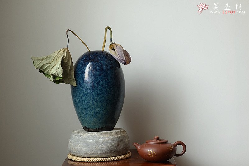 紫砂壶图片：曲峰原创作品 疏朗大方 全手金如意情 饱满可人 寓意吉祥 - 美壶网