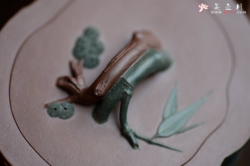 紫砂壶图片：钢流实用花货 精湛功底 全手岁寒三色三友 单志萍甲午年力作 - 美壶网