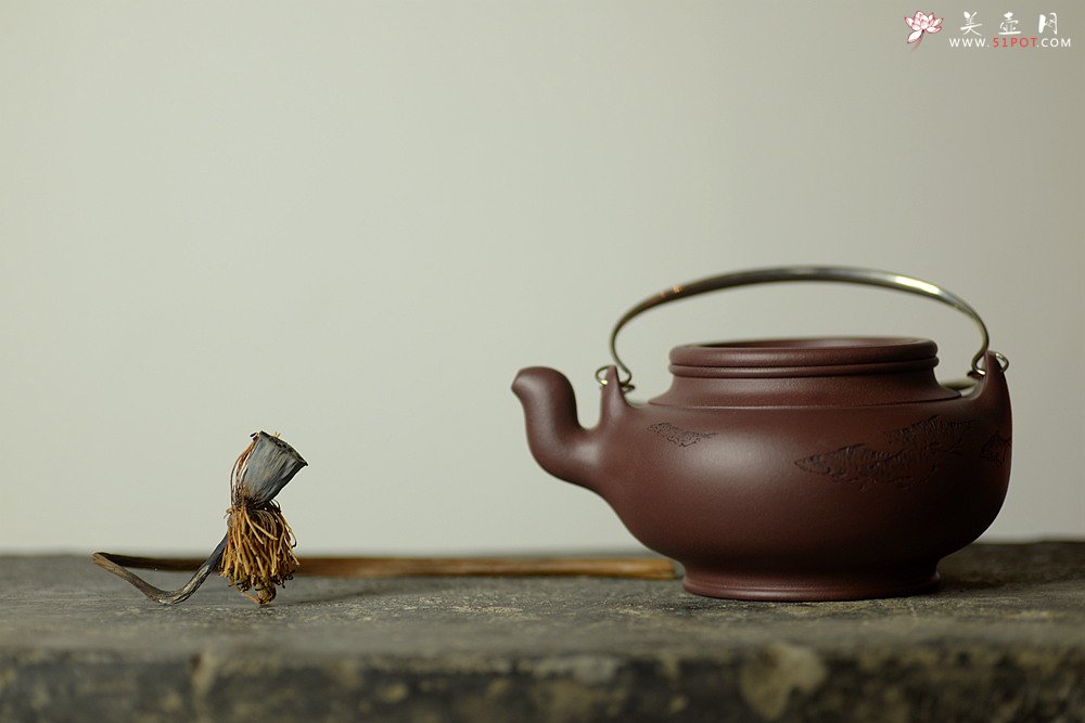 紫砂壶图片：器形稳重 全手蛋包 - 美壶网