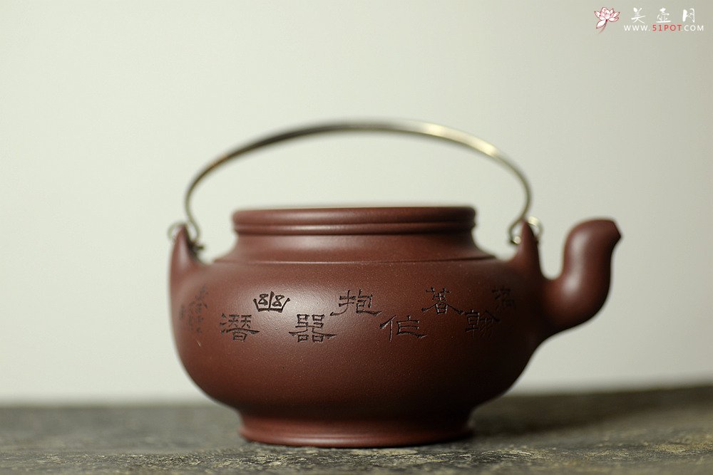 紫砂壶图片：器形稳重 全手蛋包 - 美壶网