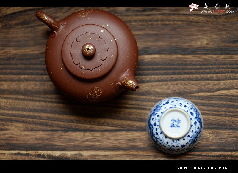 紫砂壶图片：曲峰原创作品 疏朗大方 全手金如意情 饱满可人 寓意吉祥 - 美壶网