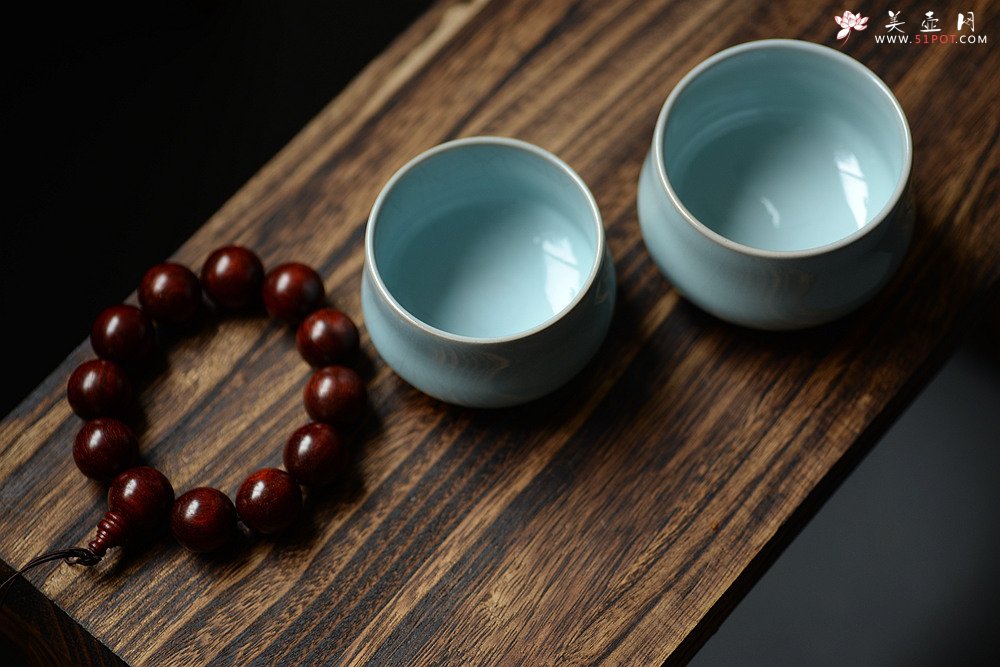 紫砂壶图片：正宗汝州汝瓷  烧出天空的颜色o(∩_∩)o  手工圆融杯 香插 完美支钉烧 - 美壶网