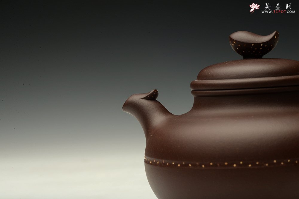 紫砂壶图片：于洪霞新作 造型新颖  全手凤鸣 寓意吉祥 - 美壶网