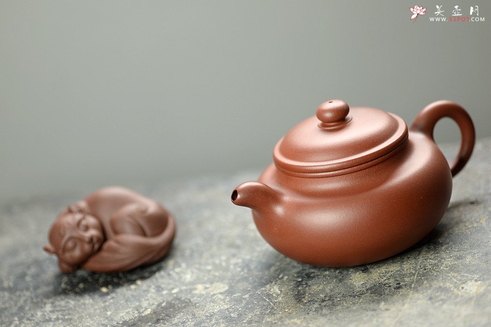紫砂壶图片：陈进甲午力作 雄厚大气 全手大仿古 做工精致 - 美壶网