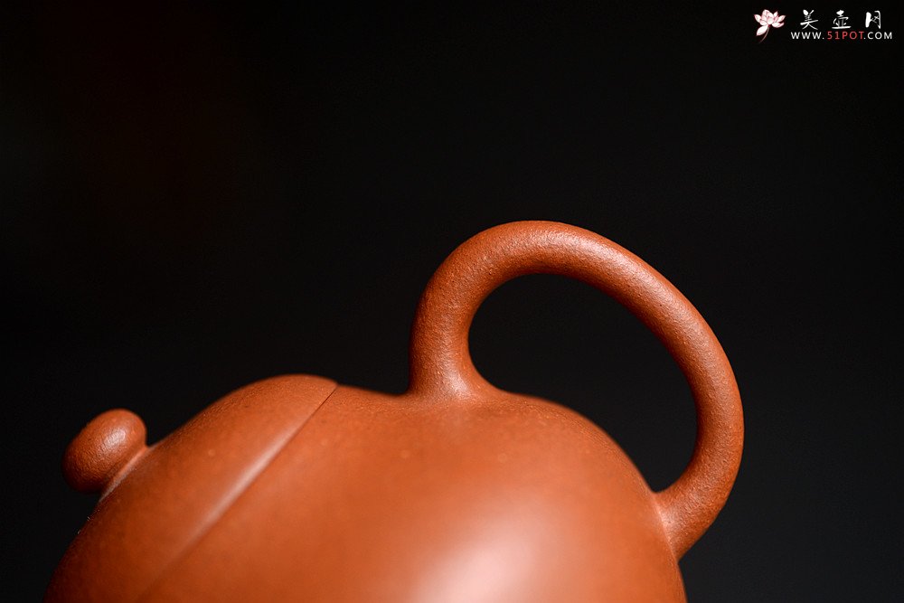 紫砂壶图片：许学军新作 壶体细腻 身型挺拔  全手玉茗 优质朱砂泥 - 美壶网