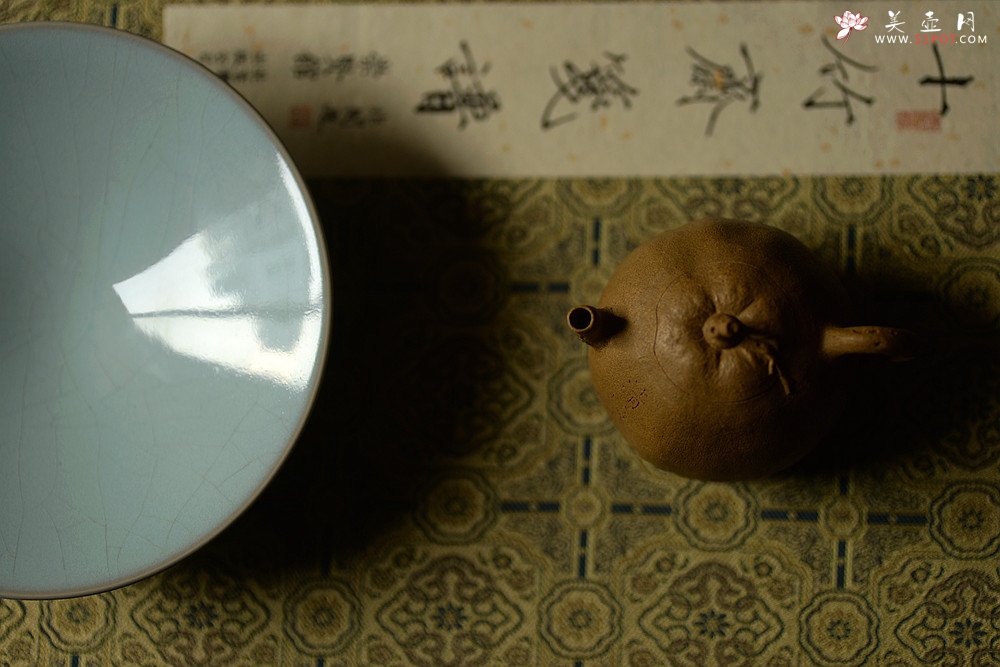 紫砂壶图片：正宗汝州汝瓷 斗笠大盏 主人杯 烧出天空的颜色~ - 美壶网