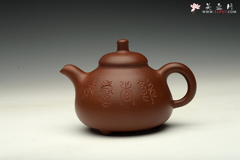 紫砂壶图片：何健作品 毛国强装饰 全手三足乳鼎 强强联合 值得珍藏~ - 美壶网