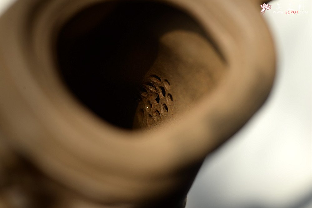 紫砂壶图片：林秀明原创作品 全手清逸二式 挺拔古朴 崇尚自然~ - 美壶网