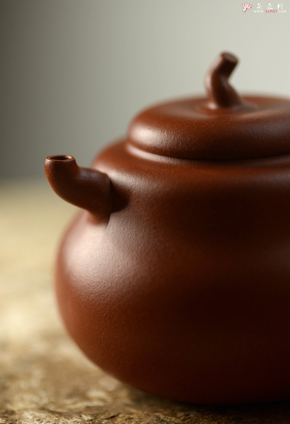 紫砂壶图片：瞿斌原创作品 曼妙 古拙有趣 乾坤葫芦 优质金降坡 - 美壶网