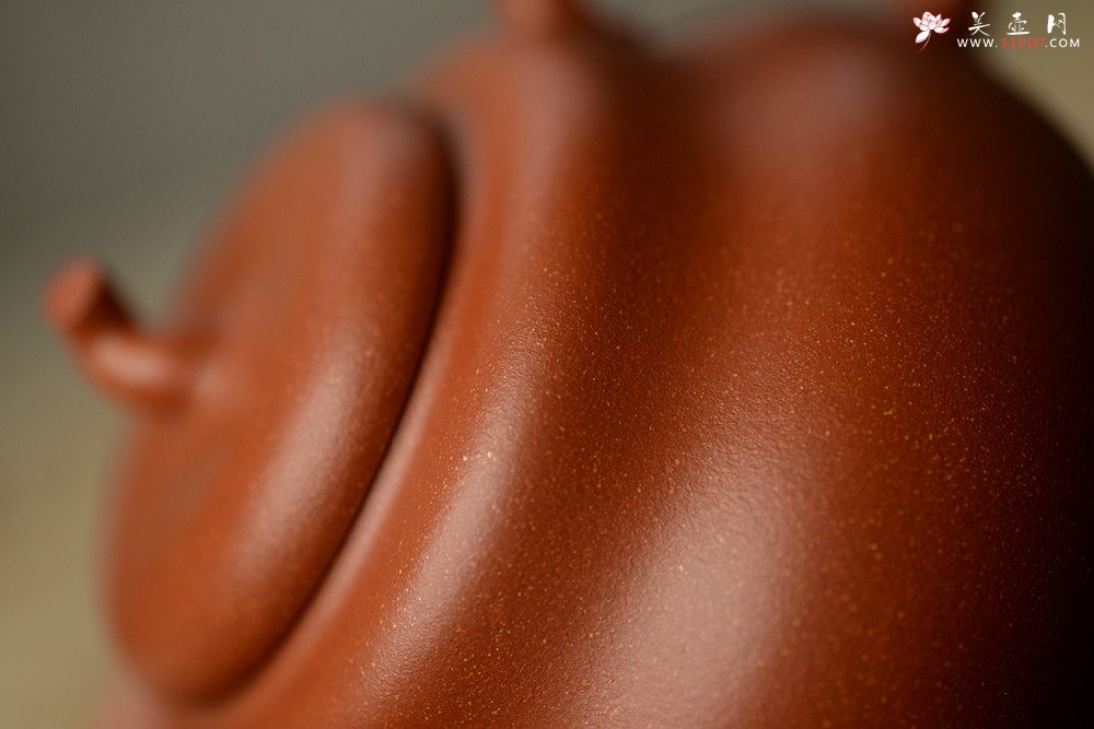 紫砂壶图片：瞿斌原创作品 曼妙 古拙有趣 乾坤葫芦 优质金降坡 - 美壶网