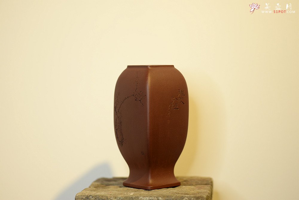 紫砂壶图片：张秋平制作 陆轶舟装饰 全手四方花樽 文气作品~ - 美壶网