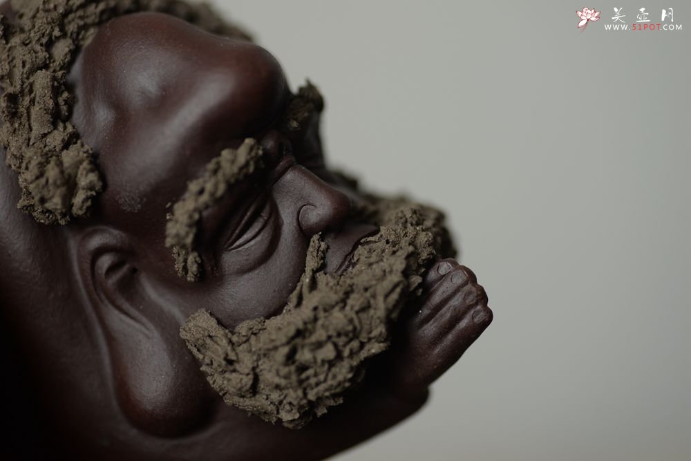 紫砂壶图片：原矿紫泥  神态生动  宁静悟禅 茶宠 - 美壶网