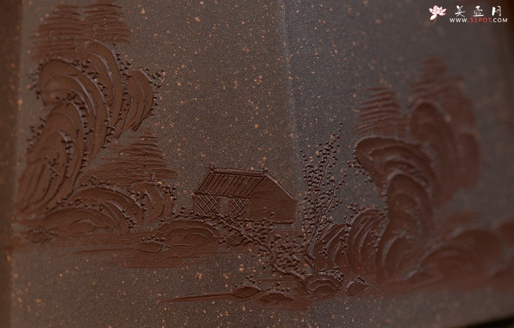 紫砂壶图片：泥绘通景山水 工整挺拔 全手高八方  - 美壶网