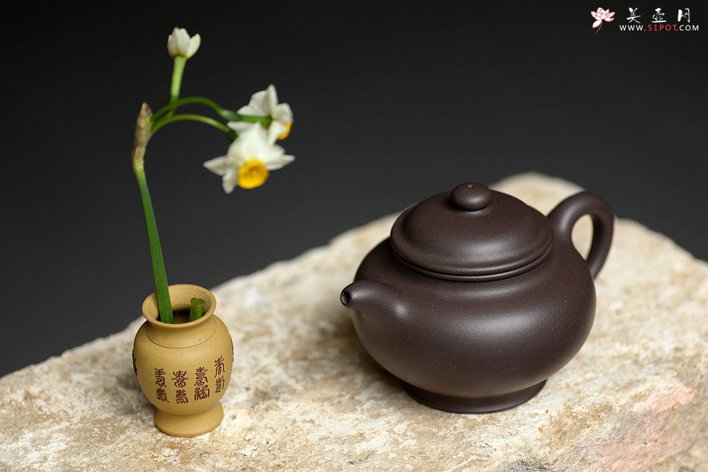 紫砂壶图片：邵春良甲午年全手新作 厚重大气 古朴典雅 大亨掇只 光素经典传奇 - 美壶网