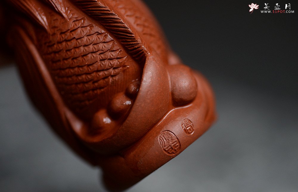 紫砂壶图片：精致茶宠飞龙在天 神态逼真  - 美壶网